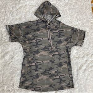 🍭Live Fabulously Oversized Camo Hoodie Size M